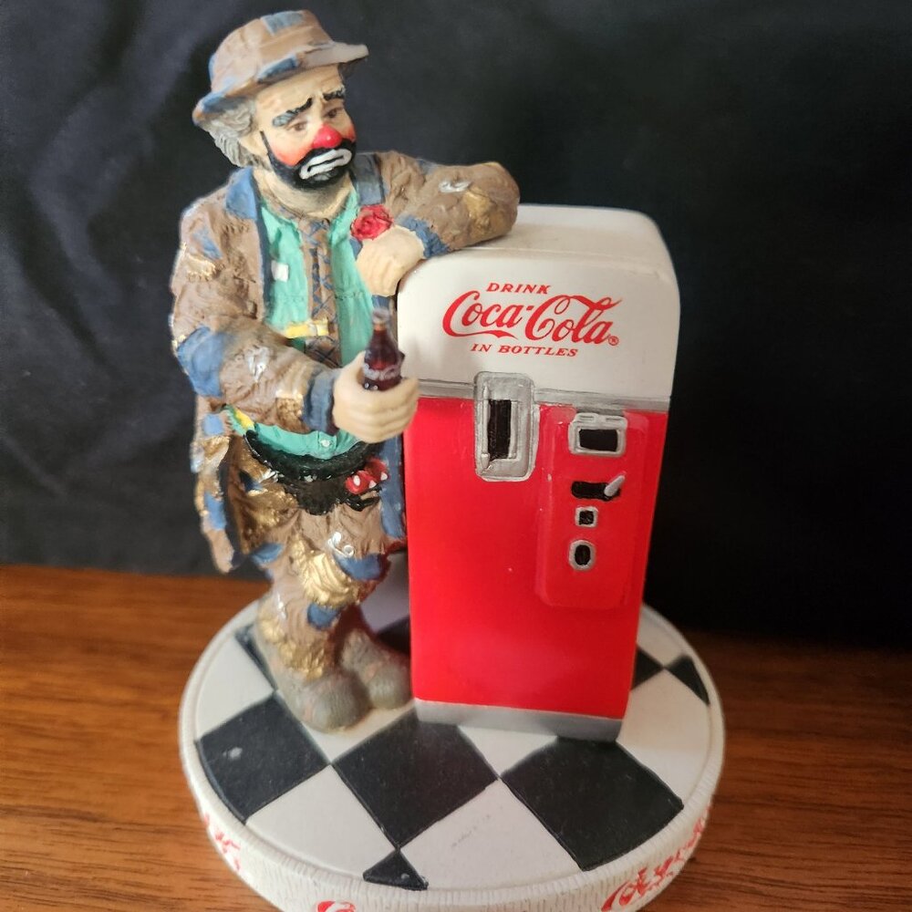 Emmett Kelly Coca Cola Figurine "The Pause That Refreshes"
